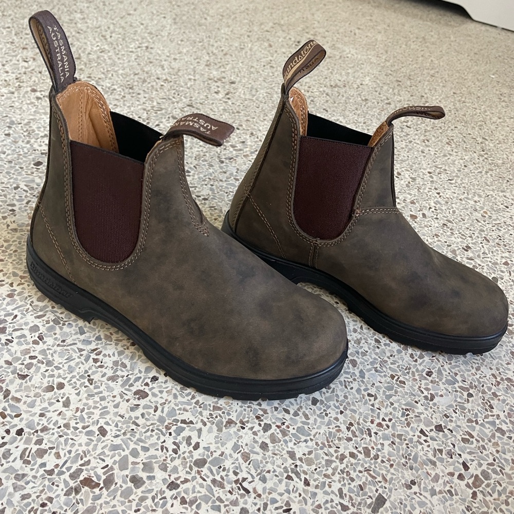 Blundstone Brown Leather Chelsea Boots